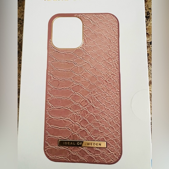 Ideal of Sweden Rose Snake iPhone12 Promax Case New - Picture 5 of 9